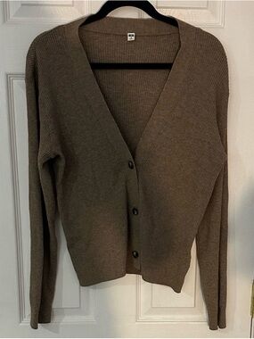 NWOT- Uniqlo Soft Ribbed V-Neck Cardigan in Brown